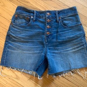 Madewell High Rise Button Shorts ✨
